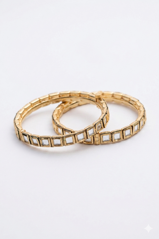 Minimal Diamond Bangles