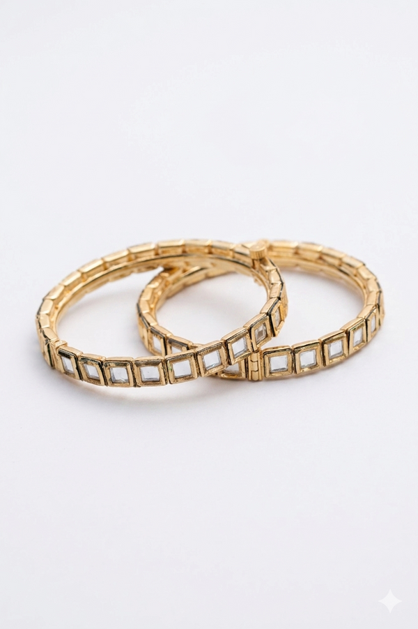 Minimal Diamond Bangles
