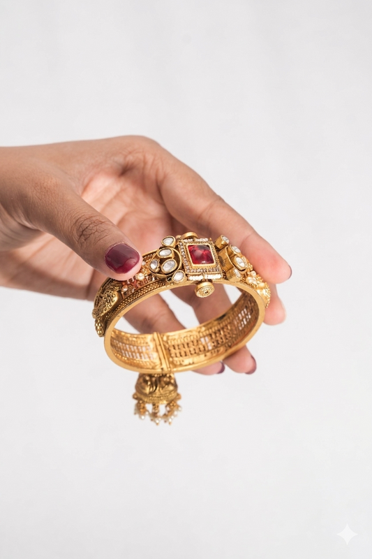 Statement Kada Bangle