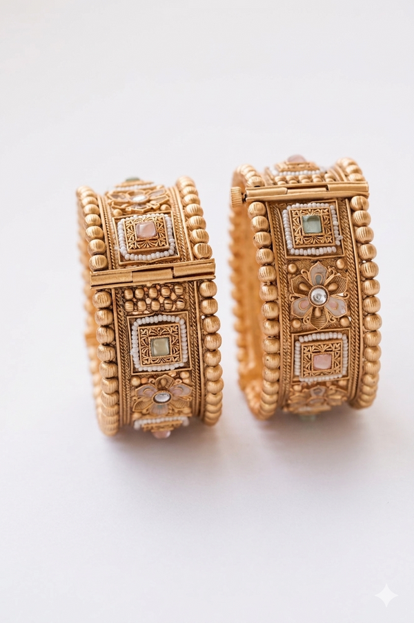 Heritage Square Bangles